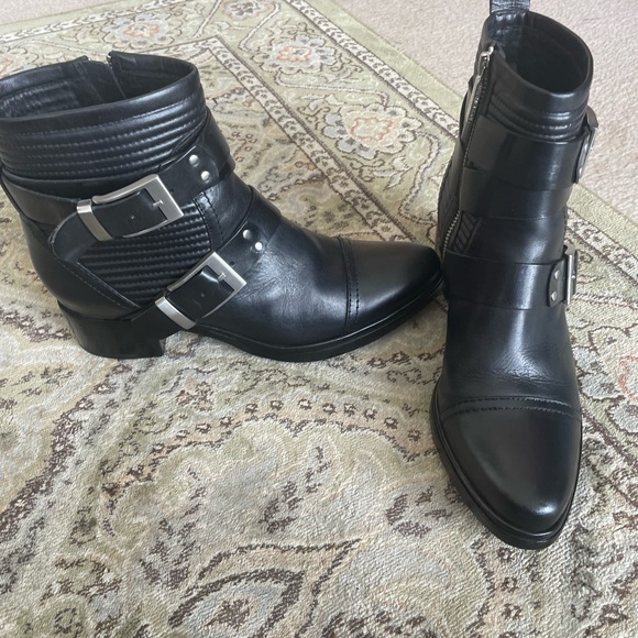 Rachel Zoe black booties. Size 8.5. Block heel with silver hardware - Picture 3 of 14